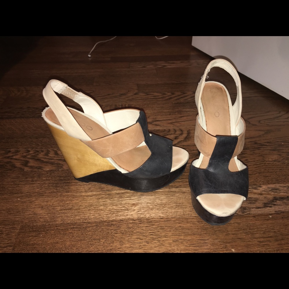 Aldo wedges